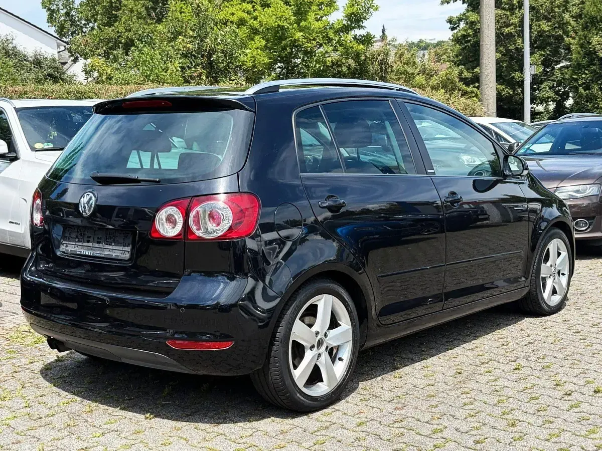 Gebraucht VW Golf VI Style 122 PS (89 kW) 2011 Schwarz Kleinwagen