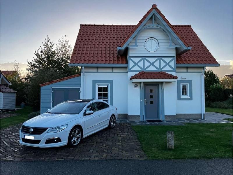 Weiß Gebraucht 2011 VW CC Elegance Limousine | 10.999 € (Teuer) - Bild 1/4