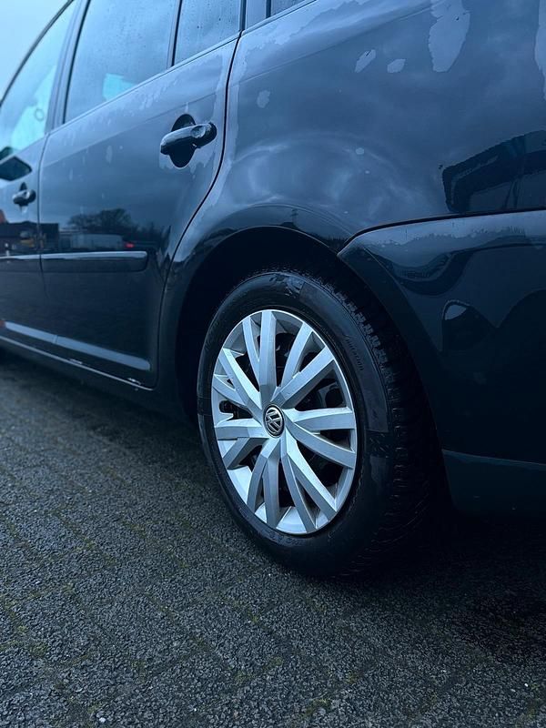 Gebraucht VW Touran 140 PS (102 kW) 2005 Schwarz Van / Kleinbus