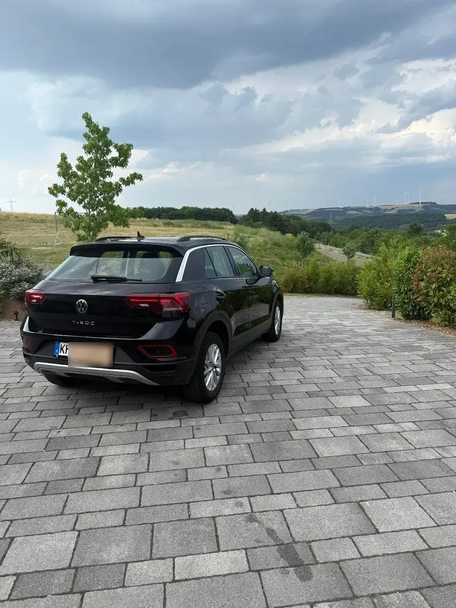 Gebraucht VW T-Roc 110 PS (80 kW) 2023 Schwarz SUV
