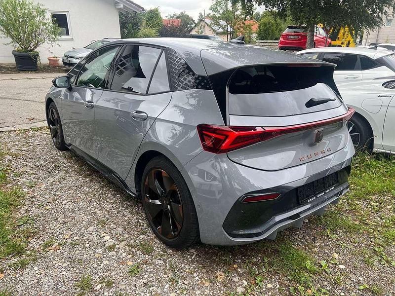 Gebraucht Cupra Born 150 kW (204 PS) 2023 Vaporgrau Kleinwagen