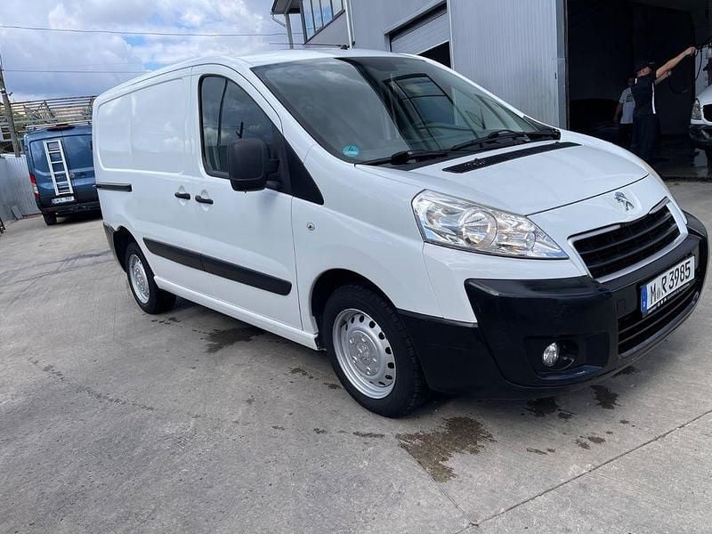 Weiß Gebraucht 2013 Peugeot Expert Van | 7.499 € (Etwas zu teuer) - Bild 1/4