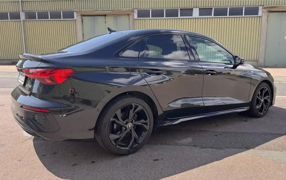 Gebraucht Audi A3 S-Line 116 PS (85 kW) 2022 Schwarz Limousine