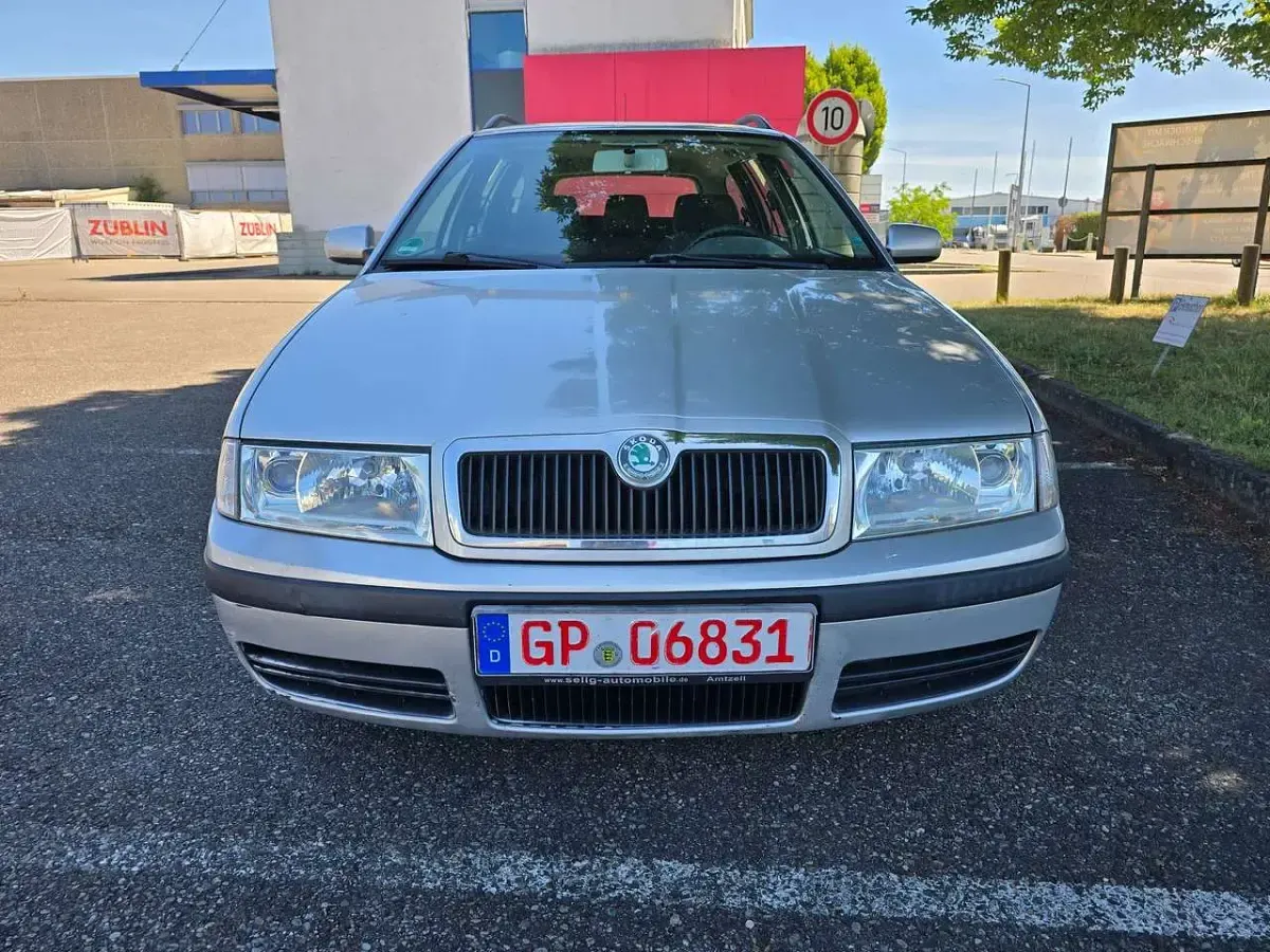 Gebraucht Skoda Octavia Tour 101 PS (74 kW) 2007 Diamantsilber metallic Kombi