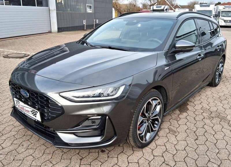 Grau Neu 2024 Ford Focus ST-Line X Limousine | 27.445 € (Guter Preis) - Bild 1/4