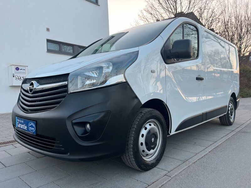 Gebraucht Opel Vivaro 120 PS (88 kW) 2018 Weiß Van / Kleinbus