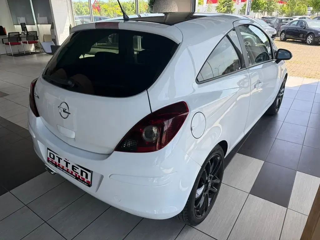 Gebraucht Opel Corsa Color Edition 87 PS (63 kW) 2011 Schwarz Kleinwagen
