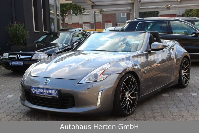 Gun metallic (m) Gebraucht 2013 Nissan 370Z Pack Cabrio | 21.850 € (Fairer Preis) - Bild 1/4