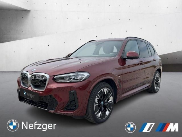 Rot Gebraucht 2022 BMW iX3 M Sport SUV | 41.890 € (Guter Preis) - Bild 1/4