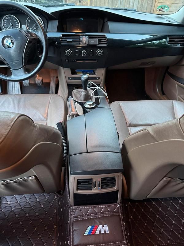 Gebraucht BMW 520 170 PS (125 kW) 2004 Schwarz Limousine