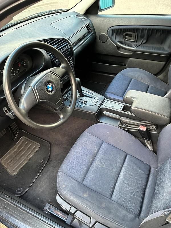 Gebraucht BMW 323 170 PS (125 kW) 1997 Schwarz Kombi