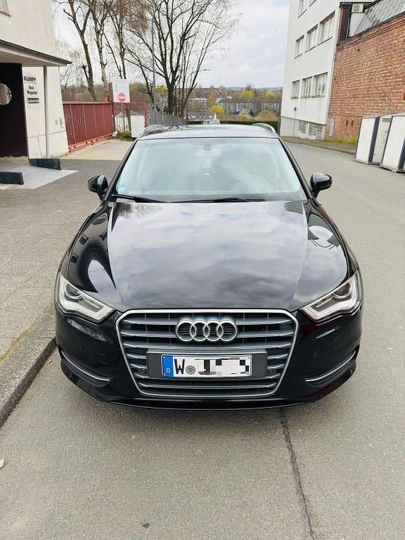 Gebraucht Audi A3 Ambiente 150 PS (110 kW) 2015 Schwarz Limousine