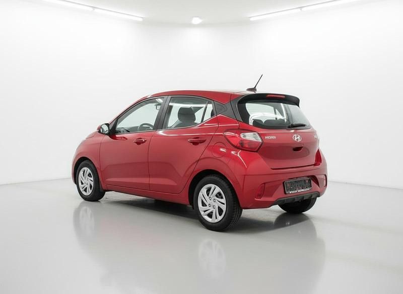 Gebraucht Hyundai i10 Select 67 PS (49 kW) 2021 Dragon red Kleinwagen