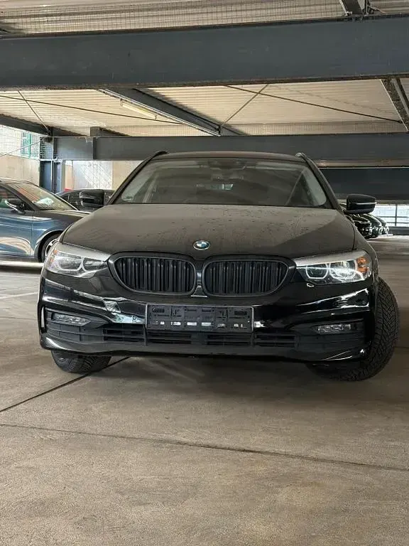 Używany BMW 520 190 KM (139 kW) 2019 Czarny Kombi