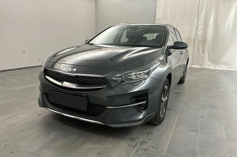 Grau Gebraucht 2022 Kia XCeed Spirit SUV | 19.495 € (Fairer Preis) - Bild 1/4