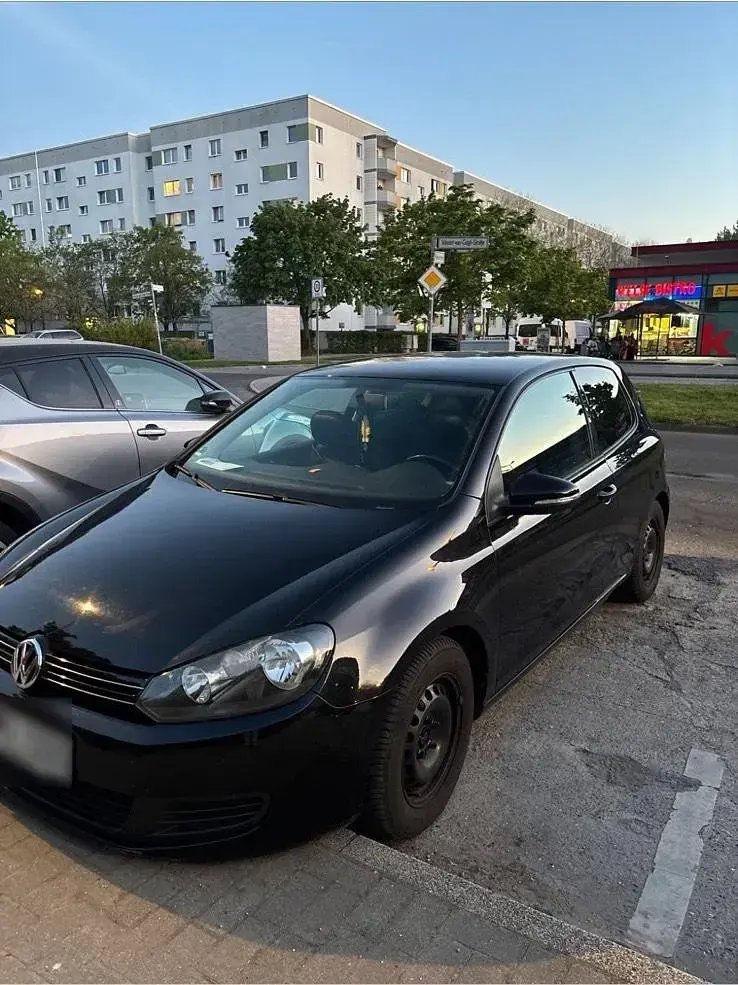 Gebraucht VW Golf VI 122 PS (89 kW) 2010 Schwarz Kleinwagen