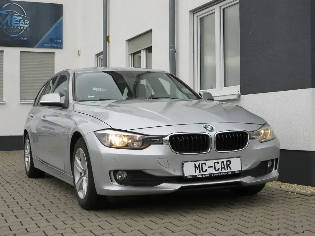 Gebraucht BMW 320 Sport Line 184 PS (135 kW) 2014 Grau Kombi