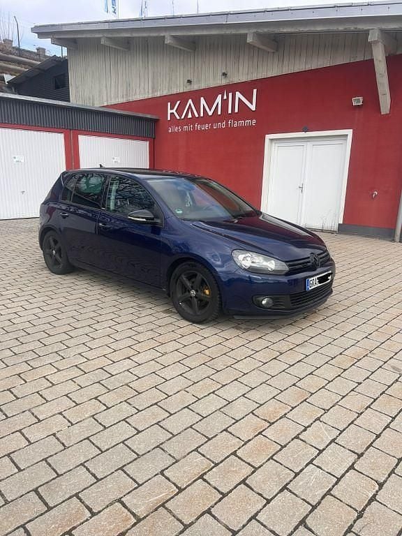 Gebraucht VW Golf VI Style 105 PS (77 kW) 2011 Blau Kleinwagen