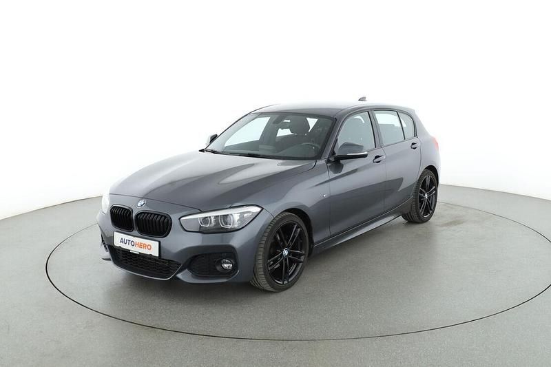 Grau Gebraucht 2018 BMW 118 M Sport Kleinwagen | 17.970 € (Etwas zu teuer) - Bild 1/3