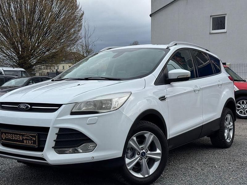 Gebraucht Ford Kuga SYNC Edition 150 PS (110 kW) 2014 Weiß SUV