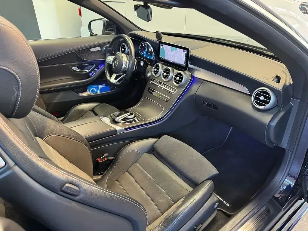Gebraucht Mercedes C300 AMG line 258 PS (189 kW) 2021 Blau Cabrio