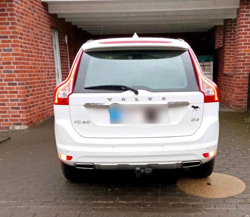 Gebraucht Volvo XC60 181 PS (133 kW) 2014 Weiß SUV
