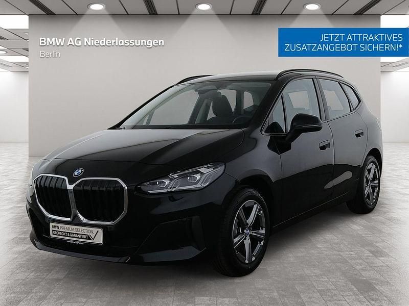 Gebraucht BMW 220 Active Tourer 156 PS (114 kW) 2025 Schwarz Van / Kleinbus