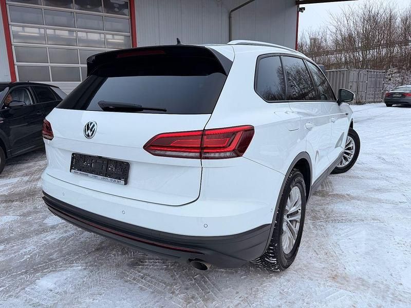 Gebraucht VW Touareg 231 PS (169 kW) 2019 Weiß SUV