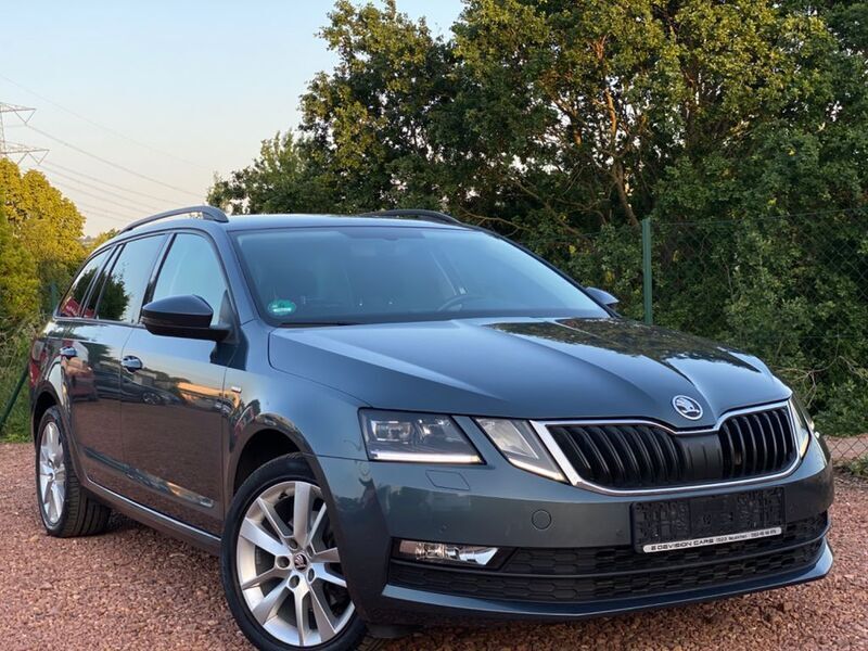 Grau Gebraucht 2018 Skoda Octavia Kombi | 16.690 € (Fairer Preis) - Bild 1/4