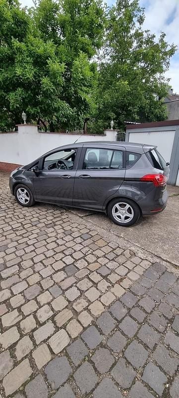 Grau Gebraucht 2017 Ford B-MAX Van / Kleinbus | 6.000 € (Superpreis) - Bild 1/4