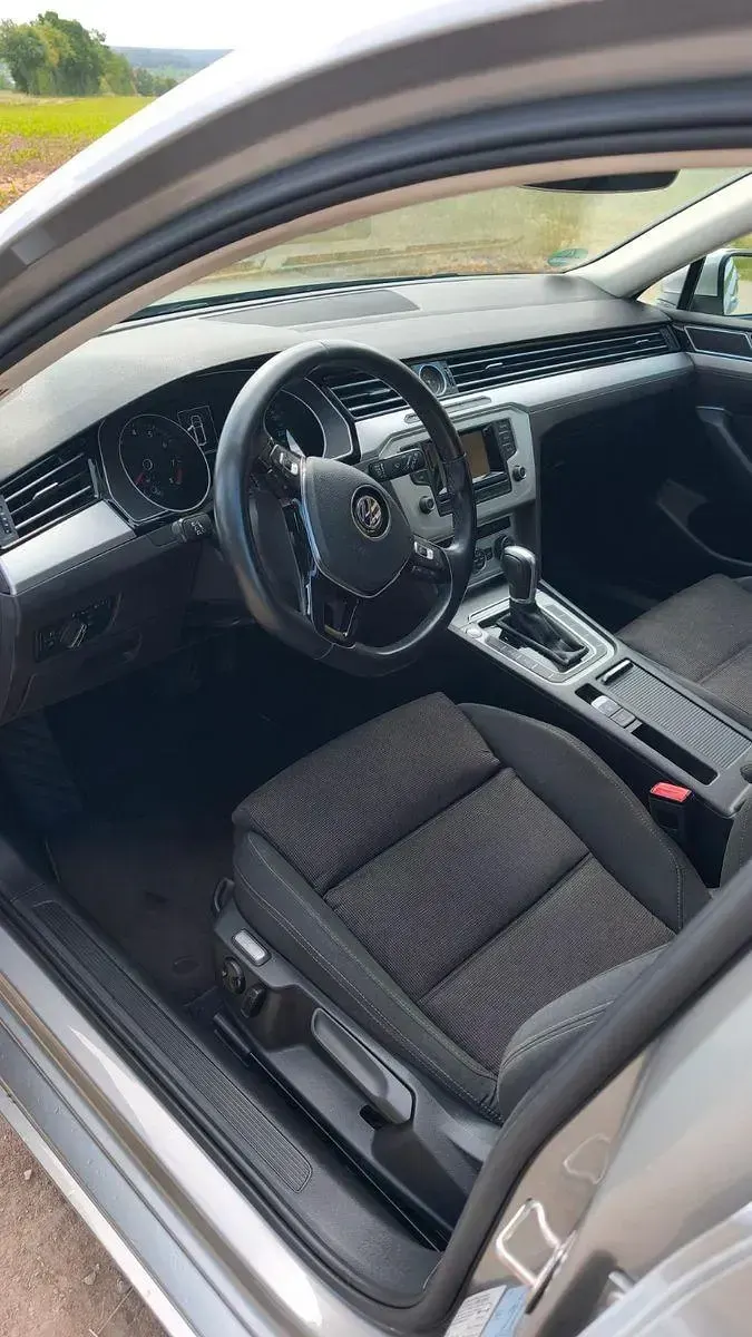 Gebraucht VW Passat Comfortline 180 PS (132 kW) 2015 Silber Kombi