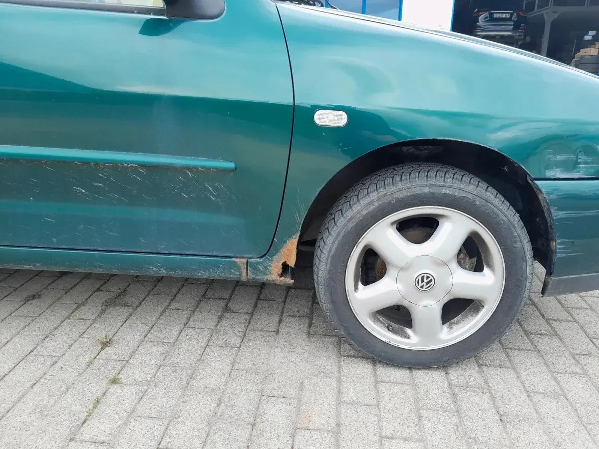 Gebraucht VW Polo 60 PS (44 kW) 2000 Grün Kombi