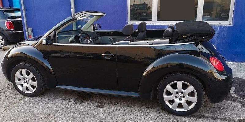 Gebraucht VW New Beetle 102 PS (75 kW) 2005 Schwarz Kleinwagen