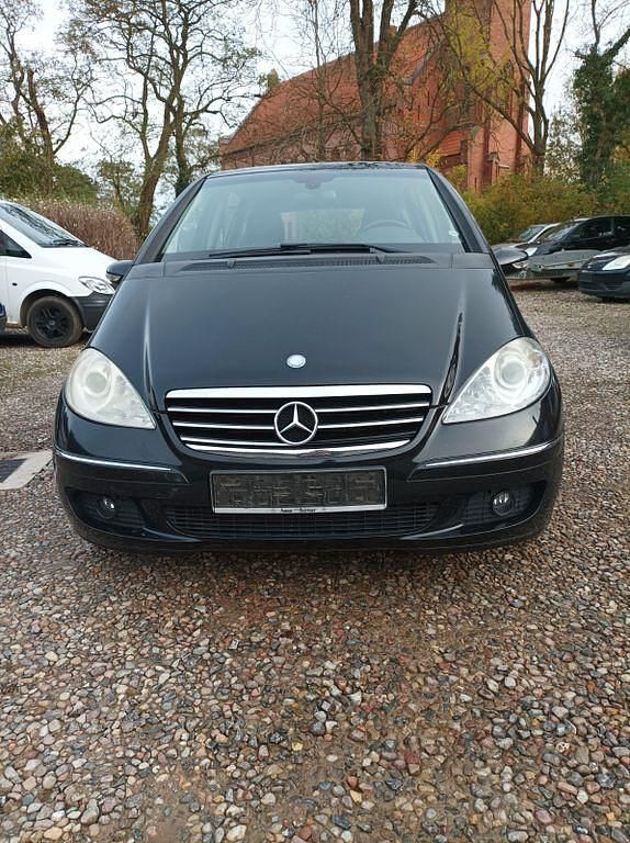 Schwarz Gebraucht 2007 Mercedes A150 Avantgarde Van / Kleinbus | 2.250 € (Fairer Preis) - Bild 1/4