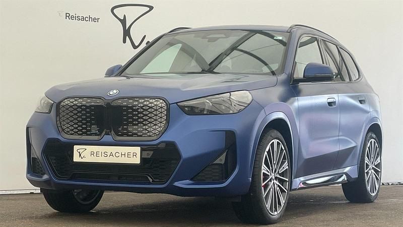 Bmw individual frozen Neu 2025 BMW iX1 Shadowline SUV | 61.295 € (Teuer) - Bild 1/4