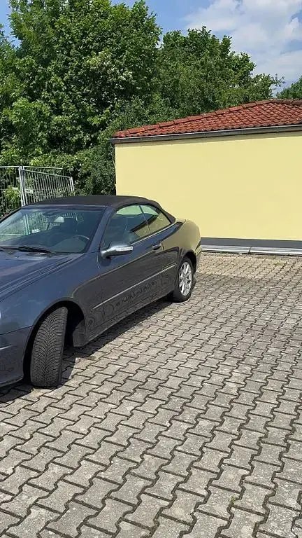 Gebraucht Mercedes CLK200 Avantgarde 163 PS (119 kW) 2005 Blau Cabrio