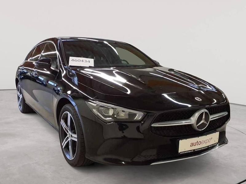 Nachtschwarz Gebraucht 2021 Mercedes CLA250e Shooting Brake Progressive Kombi | 22.990 € (Guter Preis) - Bild 1/4