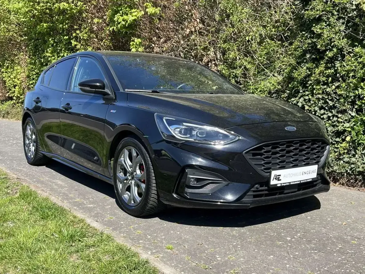 Gebraucht Ford Focus ST-Line 150 PS (110 kW) 2019 Schwarz Limousine
