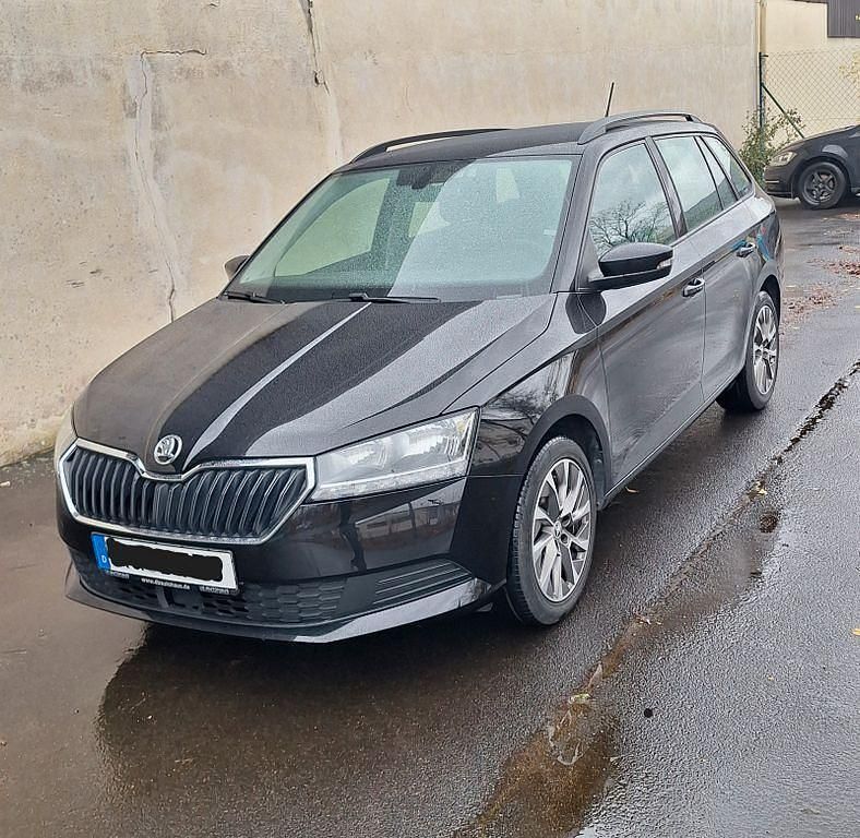 Schwarz Gebraucht 2020 Skoda Fabia Ambition Kombi | 13.700 € (Fairer Preis) - Bild 1/4