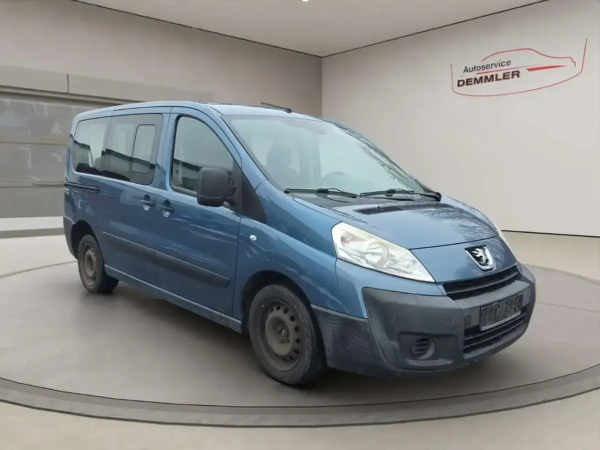 Gebraucht Peugeot TePee 136 PS (100 kW) 2009 Blau Van / Kleinbus