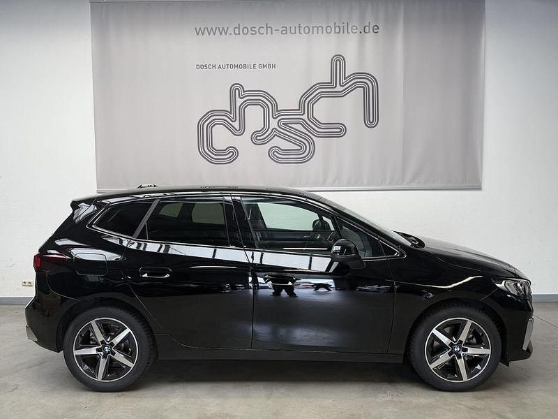 Gebraucht BMW 218 Active Tourer Luxury Line 136 PS (100 kW) 2024 Schwarz Van / Kleinbus