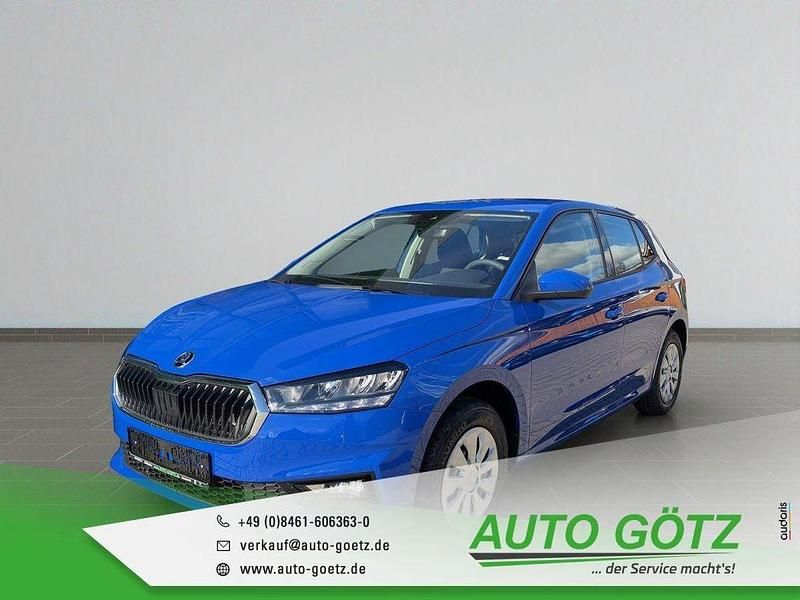 Blau Neu 2025 Skoda Fabia Essence Kleinwagen | 18.390 € (Guter Preis) - Bild 1/4