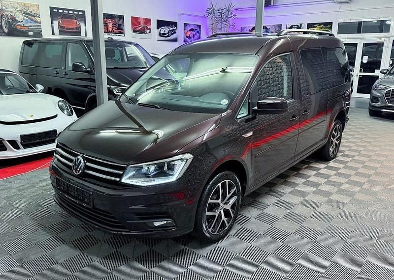 Schwarz Gebraucht 2020 VW Caddy Maxi Comfortline Van / Kleinbus | 37.990 € - Bild 1/4