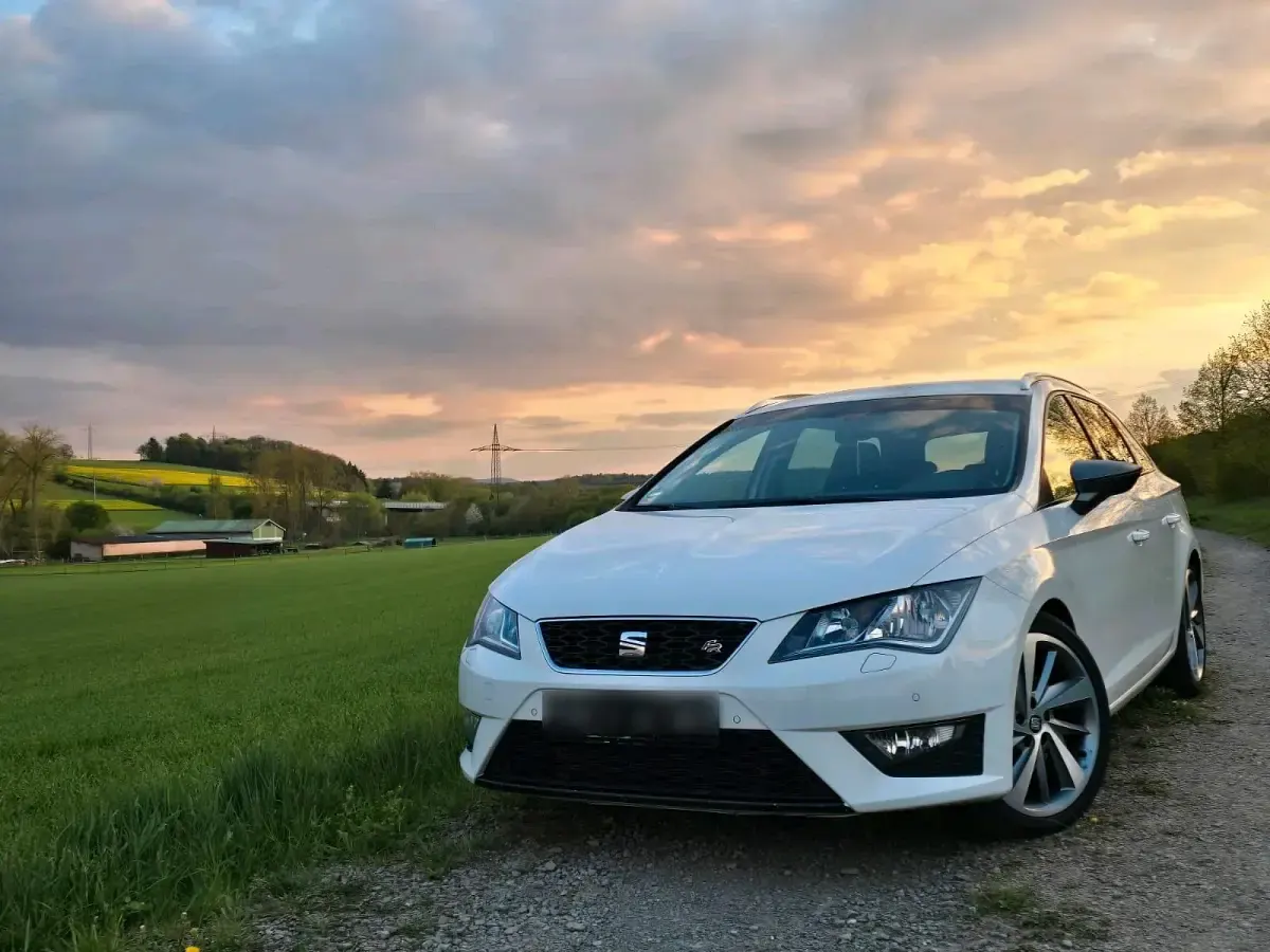 Usata Seat Leon FR 150 CV (110 kW) 2014 Bianco Station wagon