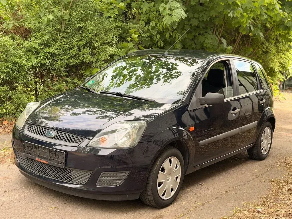 Gebraucht Ford Fiesta 60 PS (44 kW) 2008 Blau Kleinwagen