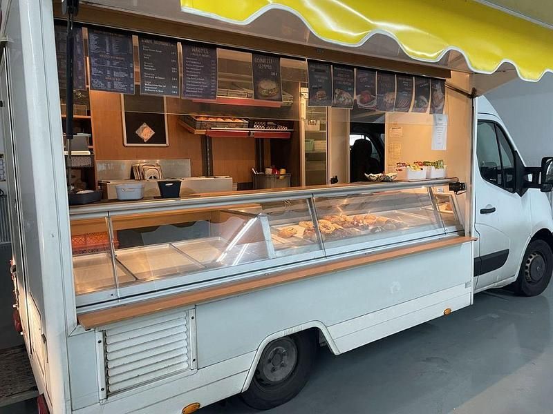 Weiß Gebraucht 2015 Renault Master Van | 28.000 € - Bild 1/4