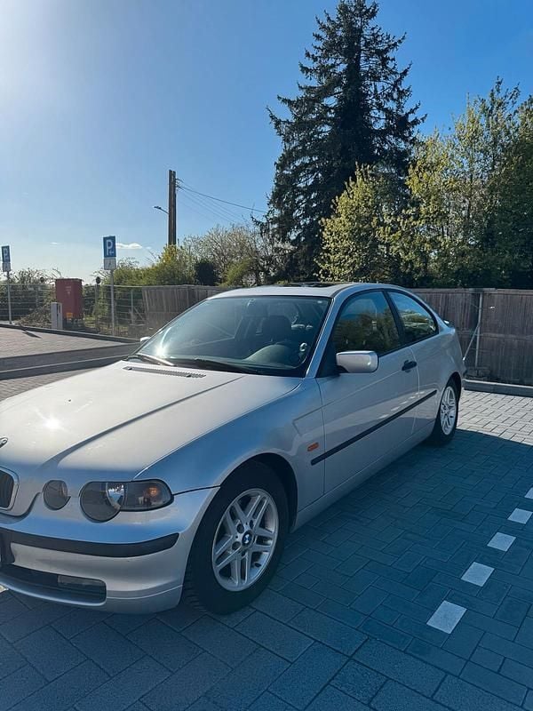 Gebraucht BMW 316 116 PS (85 kW) 2001 Silber Coupé