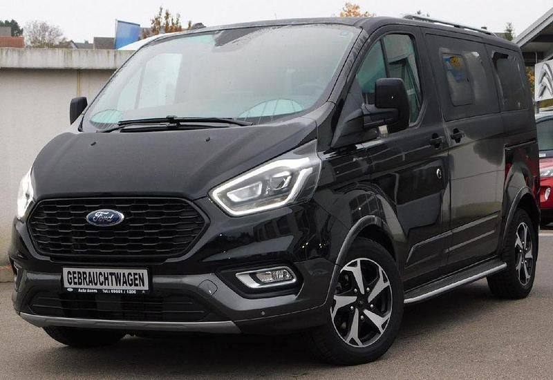 Schwarz Gebraucht 2021 Ford Tourneo Kombi | 34.990 € (Fairer Preis) - Bild 1/4