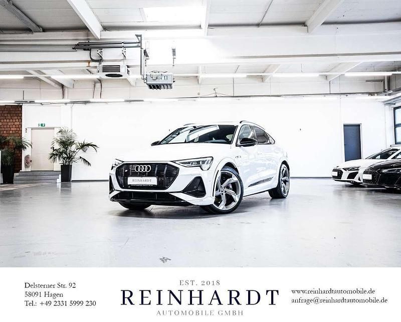 Gletscherweiß metallic Gebraucht 2022 Audi e-tron Sportback Ambiente SUV | 47.660 € - Bild 1/3
