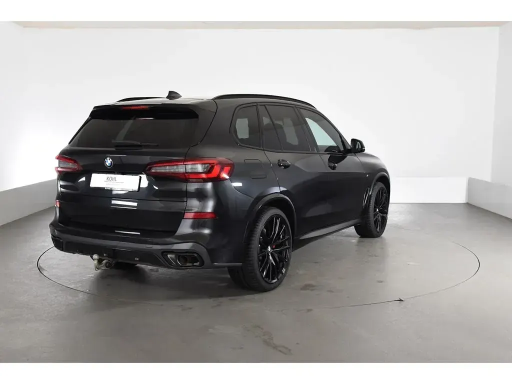 Gebraucht BMW X5 M50 Shadowline 530 PS (389 kW) 2023 Schwarz SUV